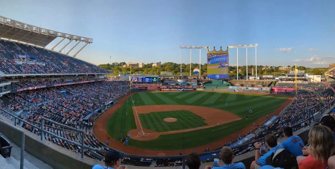 MLB Showdown: St. Louis Cardinals vs. Kansas City Royals – Saturday Matchup Analysis